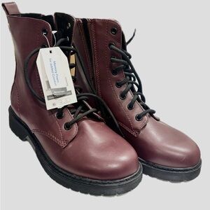 Women's Burgundy Time and True Memory Foam Boots